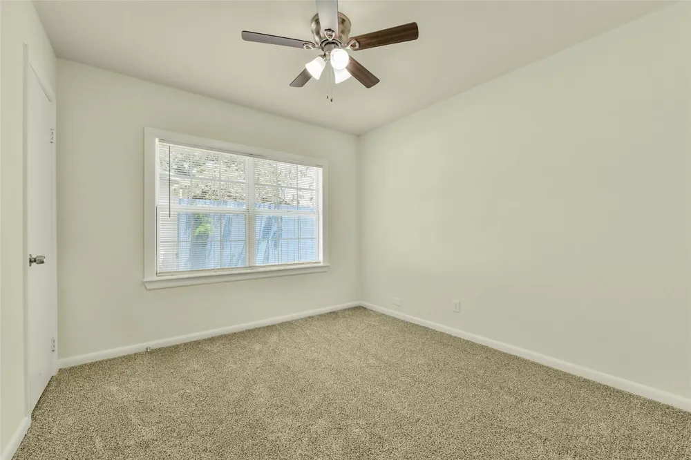 1114 Valerie Avenue Pasadena, TX 77502