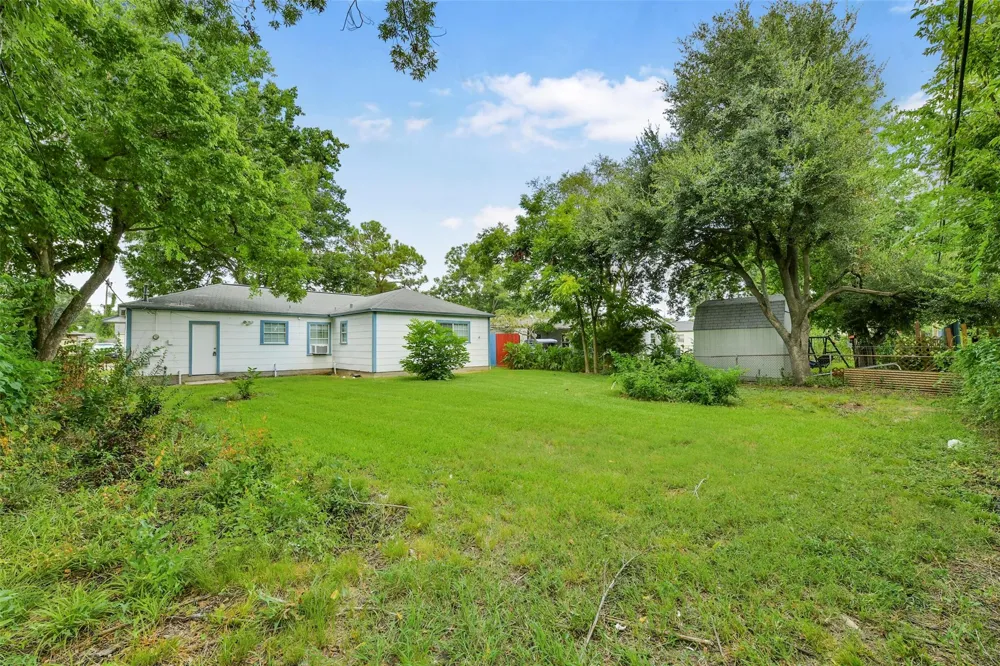 1114 Valerie Avenue Pasadena, TX 77502