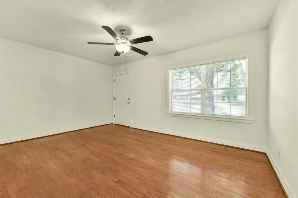 1114 Valerie Avenue Pasadena, TX 77502