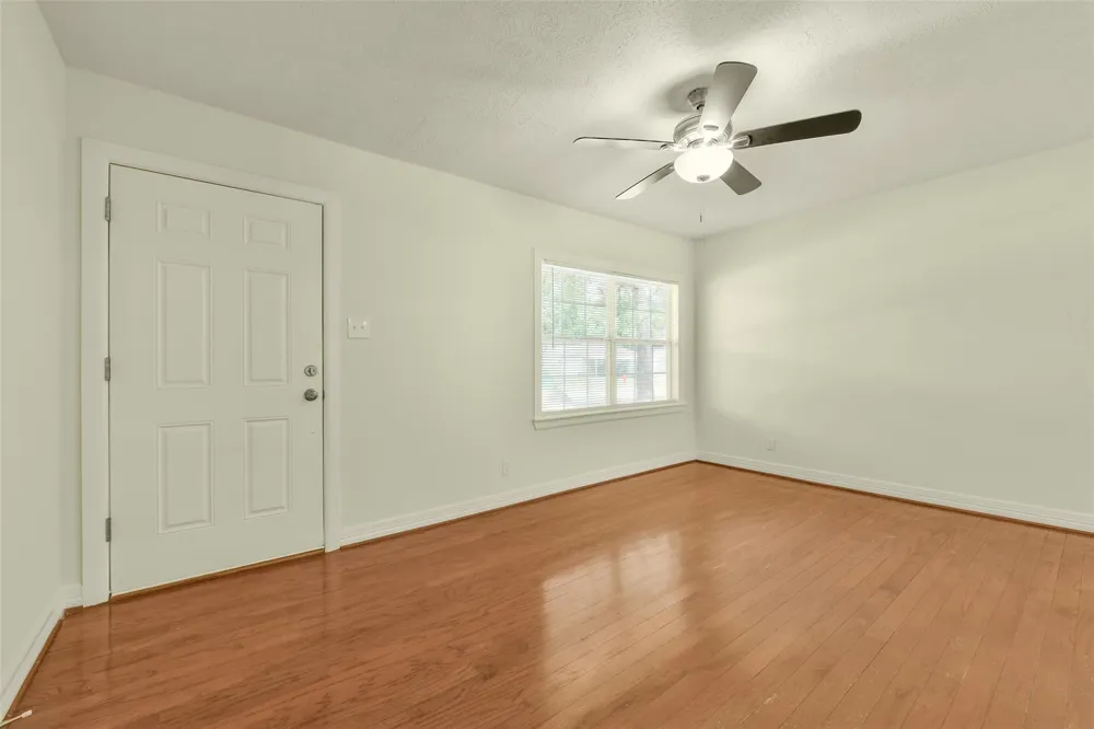 1114 Valerie Avenue Pasadena, TX 77502