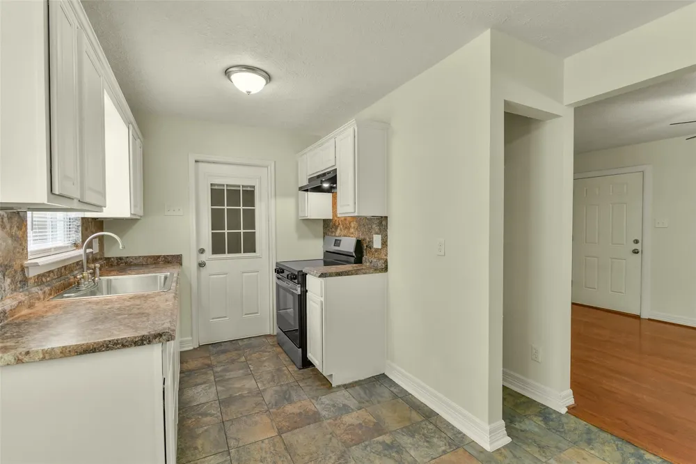 1114 Valerie Avenue Pasadena, TX 77502