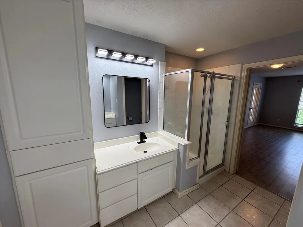 2710 Grants Lake Boulevard #G4 Sugar Land, TX 77479
