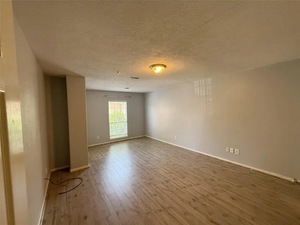 2710 Grants Lake Boulevard #G4 Sugar Land, TX 77479