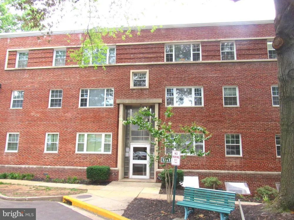 1311 ODE STREET #612 Arlington, VA 22209