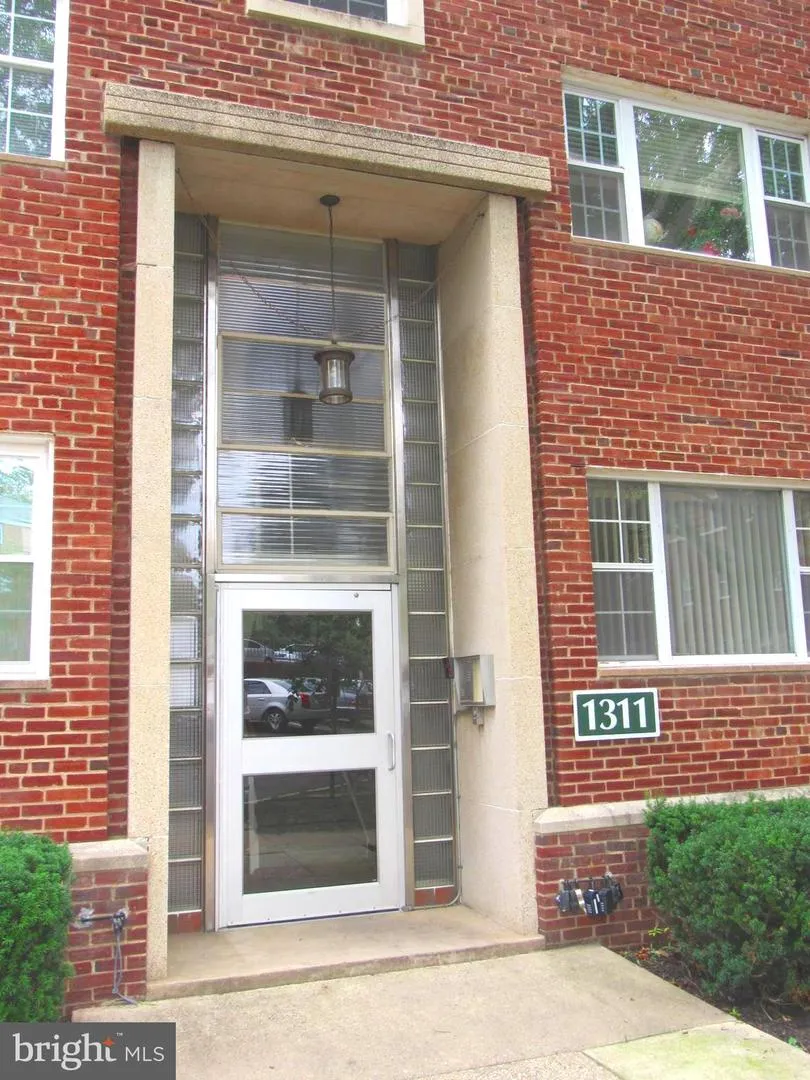 1311 ODE STREET #612 Arlington, VA 22209