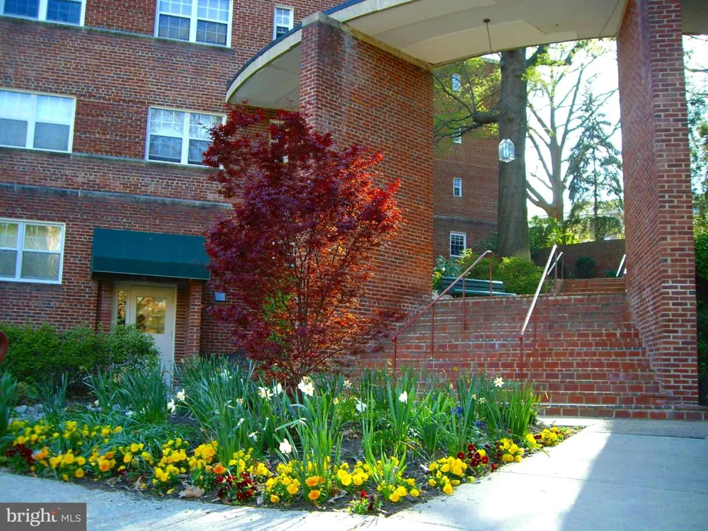 1311 ODE STREET #612 Arlington, VA 22209