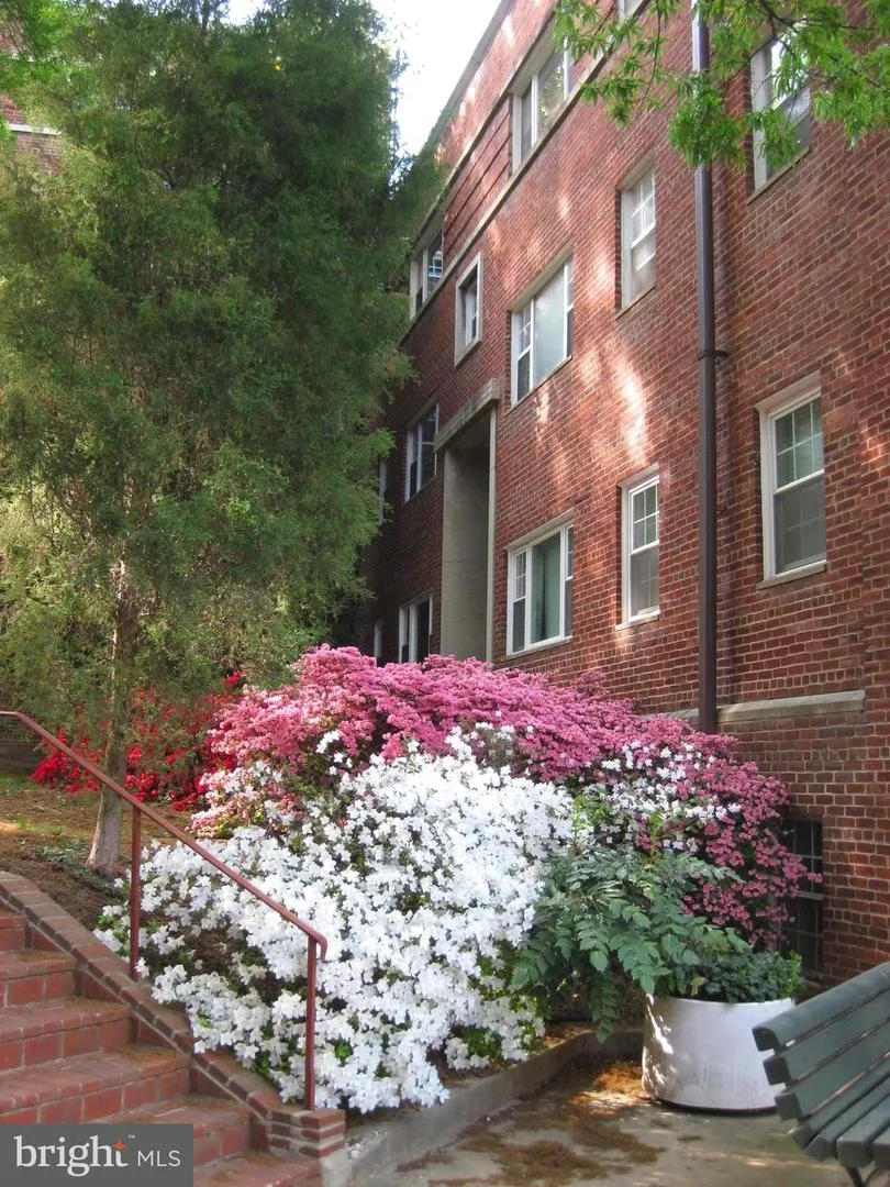 1311 ODE STREET #612 Arlington, VA 22209