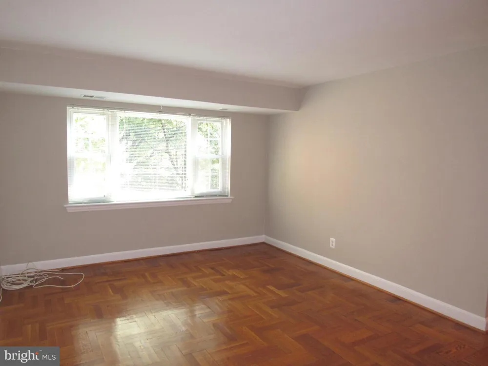 1311 ODE STREET #612 Arlington, VA 22209