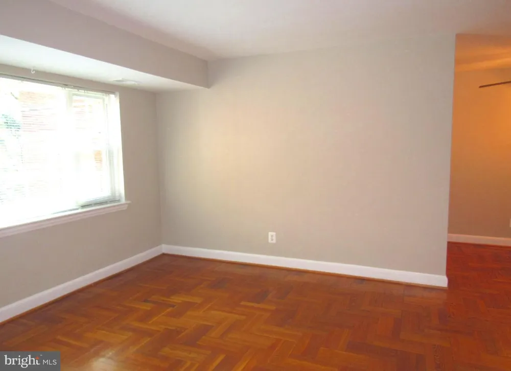 1311 ODE STREET #612 Arlington, VA 22209