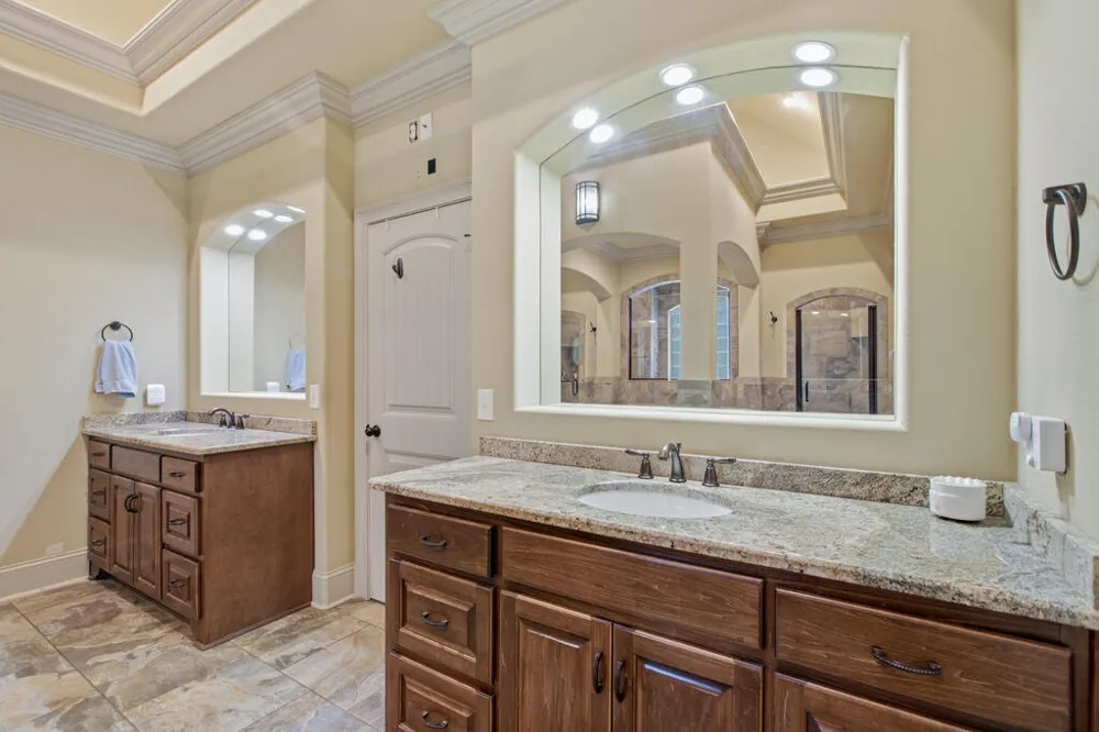 8100 Saddlehorn Drive Midland, GA 31820
