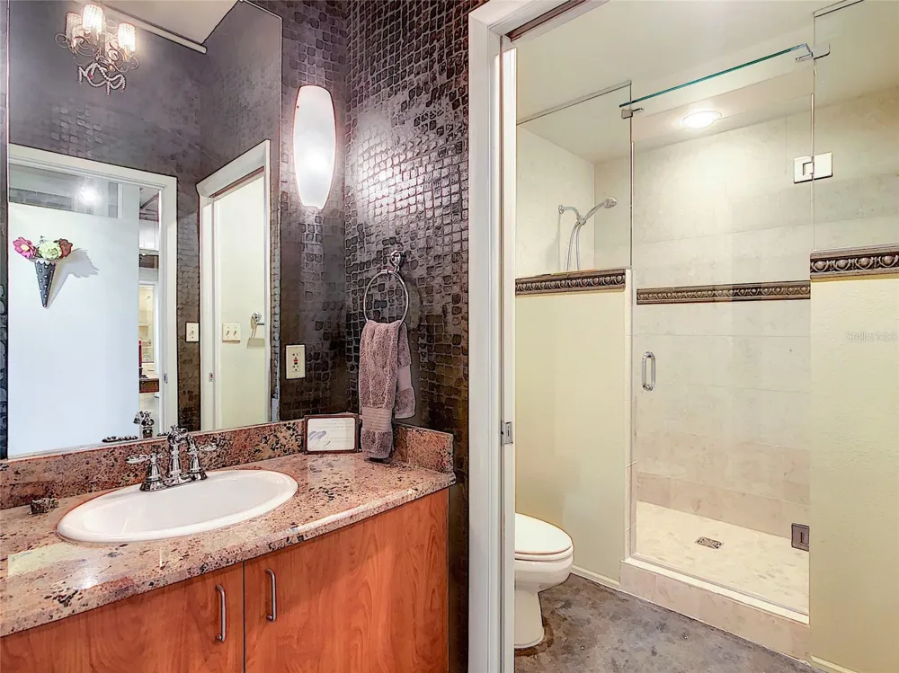 10 SUMMERLIN AVENUE #30 Orlando, FL 32801