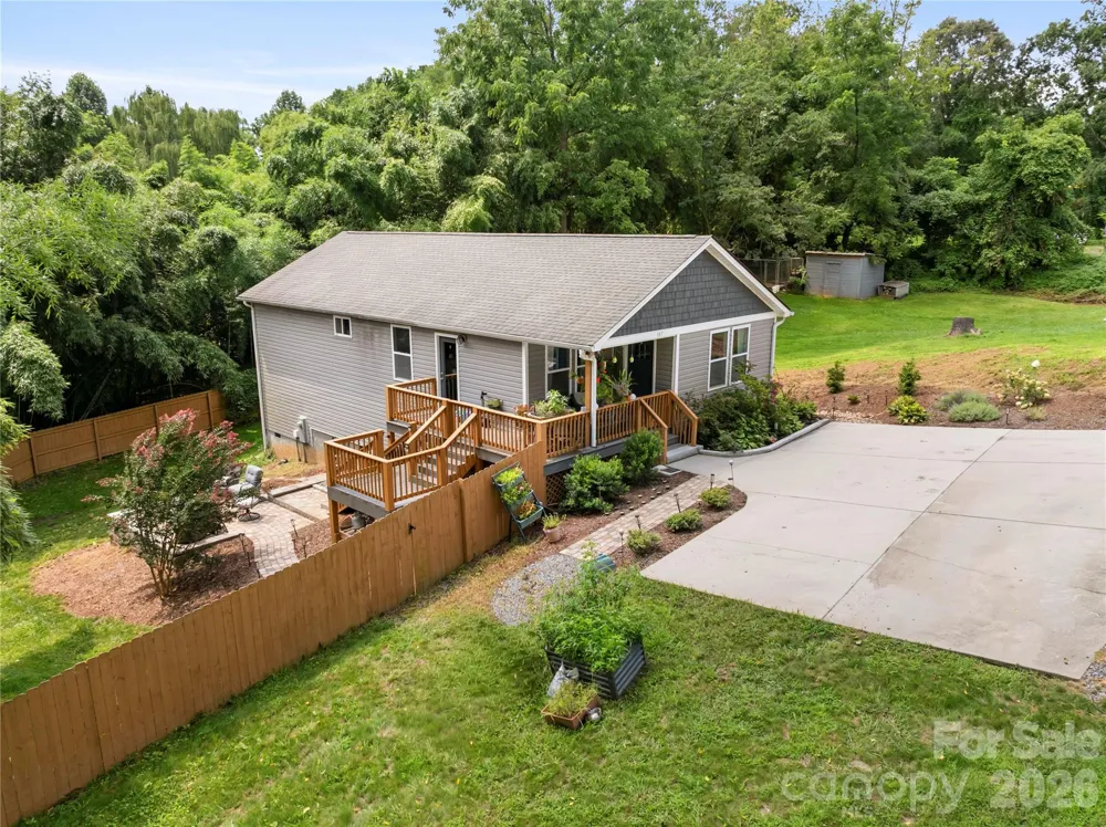 107 Forest Street Asheville, NC 28803