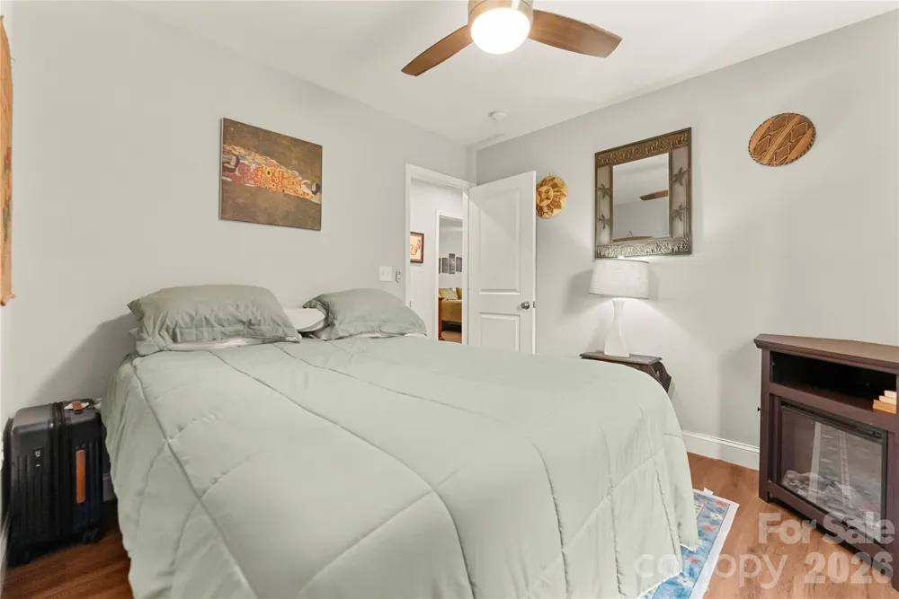 107 Forest Street Asheville, NC 28803