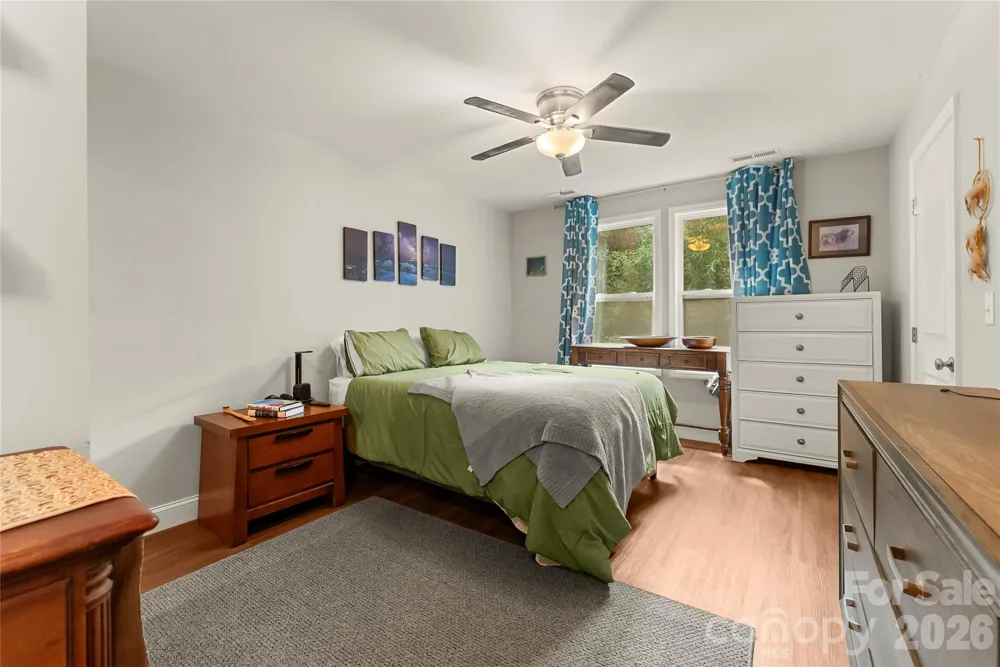 107 Forest Street Asheville, NC 28803