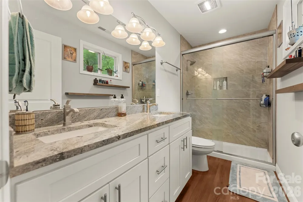 107 Forest Street Asheville, NC 28803