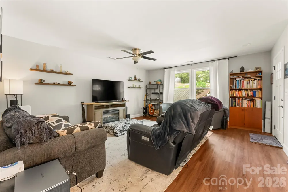 107 Forest Street Asheville, NC 28803