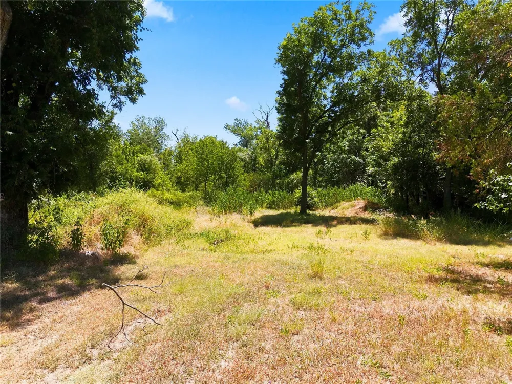 1915 Seley Avenue Waco, TX 76704
