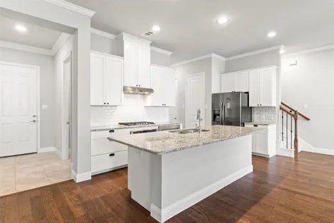 8169 Snapdragon Way