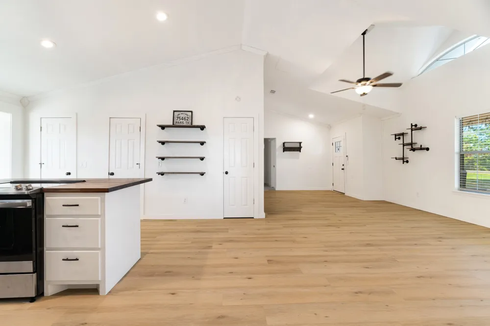 10891 Farm Road 1497 Paris, TX 75462