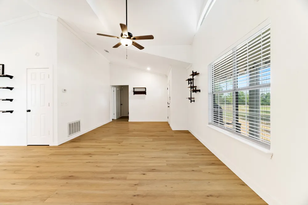 10891 Farm Road 1497 Paris, TX 75462