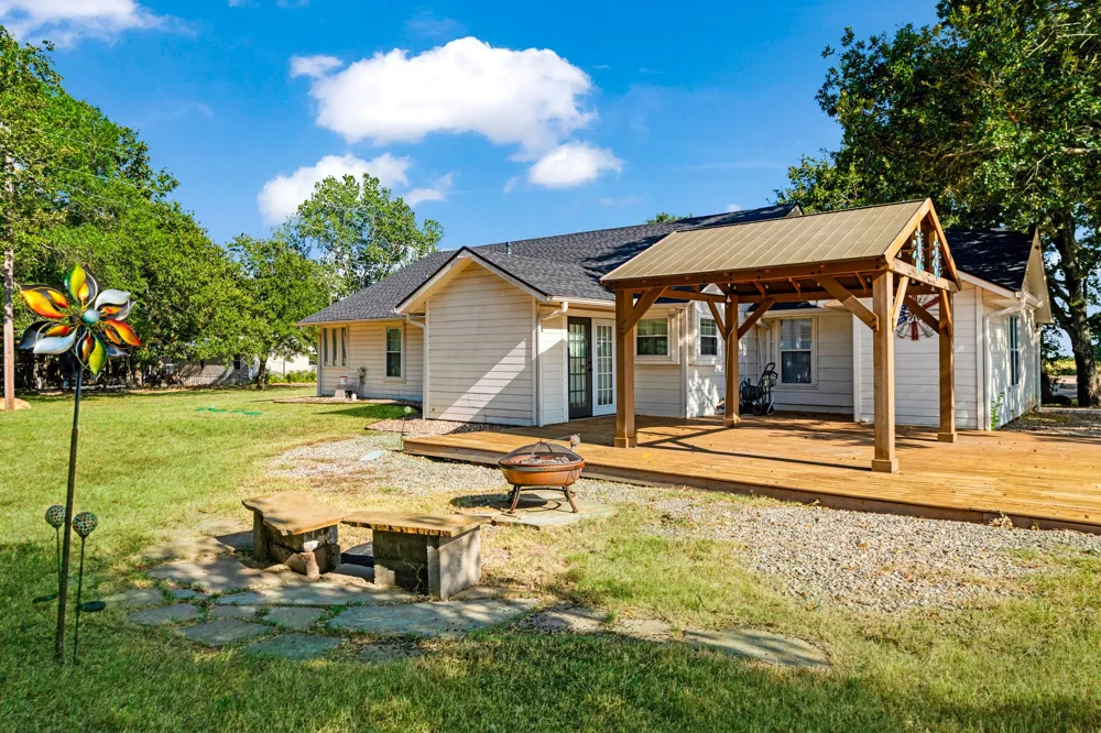 10891 Farm Road 1497 Paris, TX 75462
