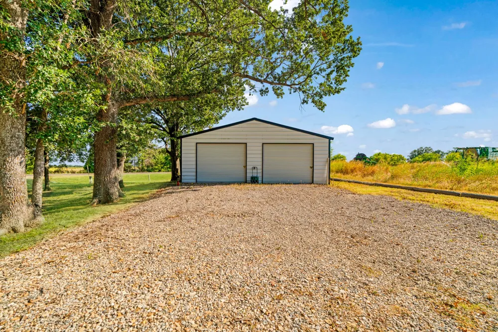 10891 Farm Road 1497 Paris, TX 75462