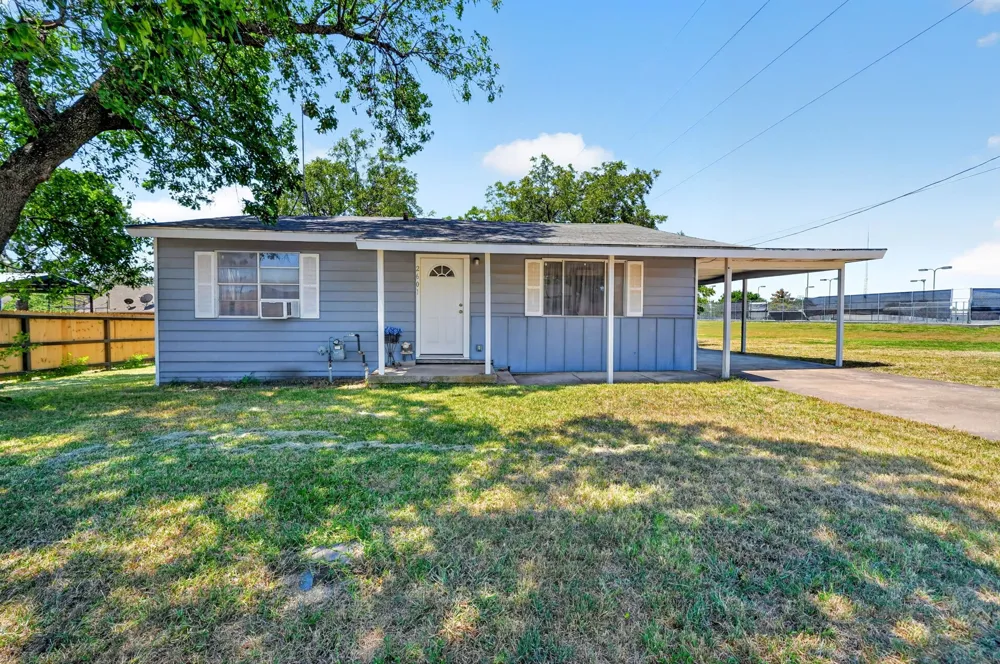 2601 Crestridge Caddo Mills, TX 75135