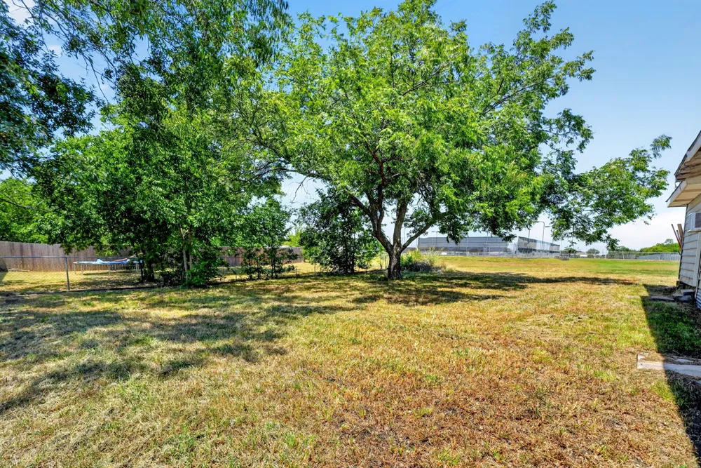 2601 Crestridge Caddo Mills, TX 75135