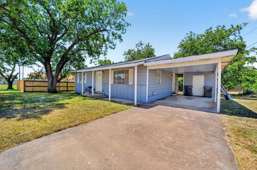2601 Crestridge Caddo Mills, TX 75135
