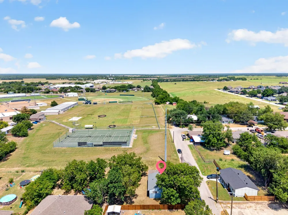2601 Crestridge Caddo Mills, TX 75135