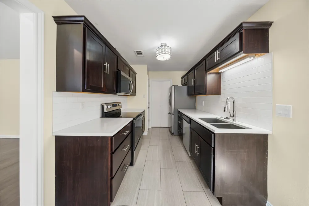 2539 Sunscape Lane Dallas, TX 75287