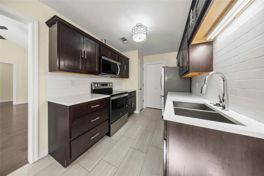 2539 Sunscape Lane Dallas, TX 75287