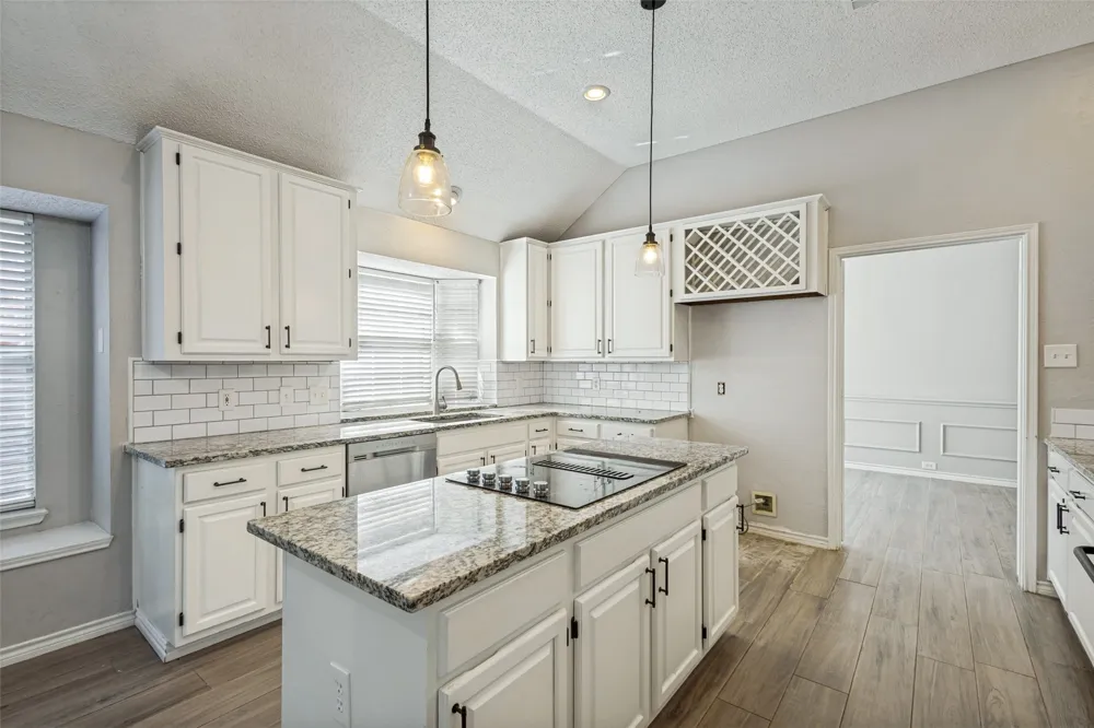 2911 Stonepointe McKinney, TX 75072