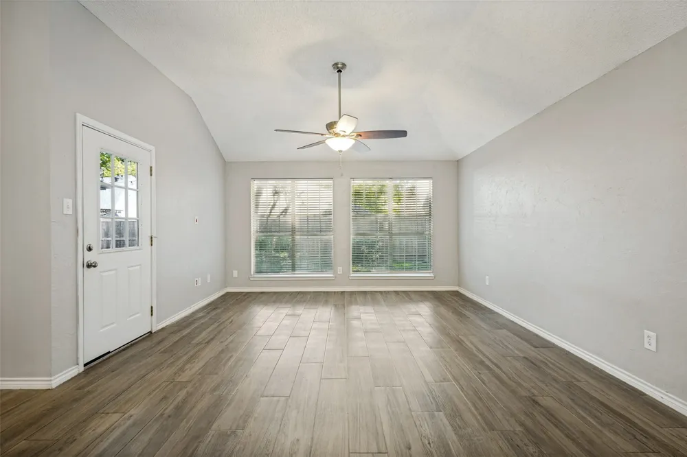 2911 Stonepointe McKinney, TX 75072