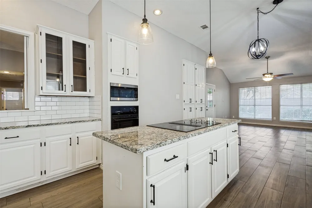 2911 Stonepointe McKinney, TX 75072