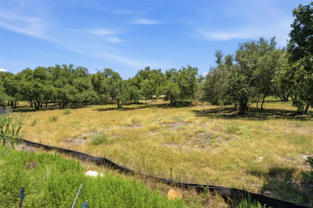 413 Lightning Ranch Road Georgetown, TX 78628