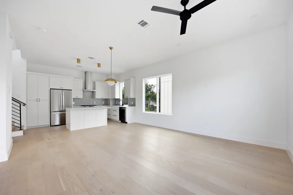 301 N Pleasant Valley Road #2 Austin, TX 78702