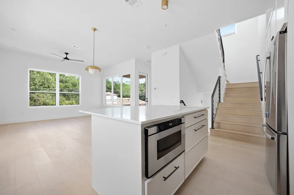 301 N Pleasant Valley Road #2 Austin, TX 78702