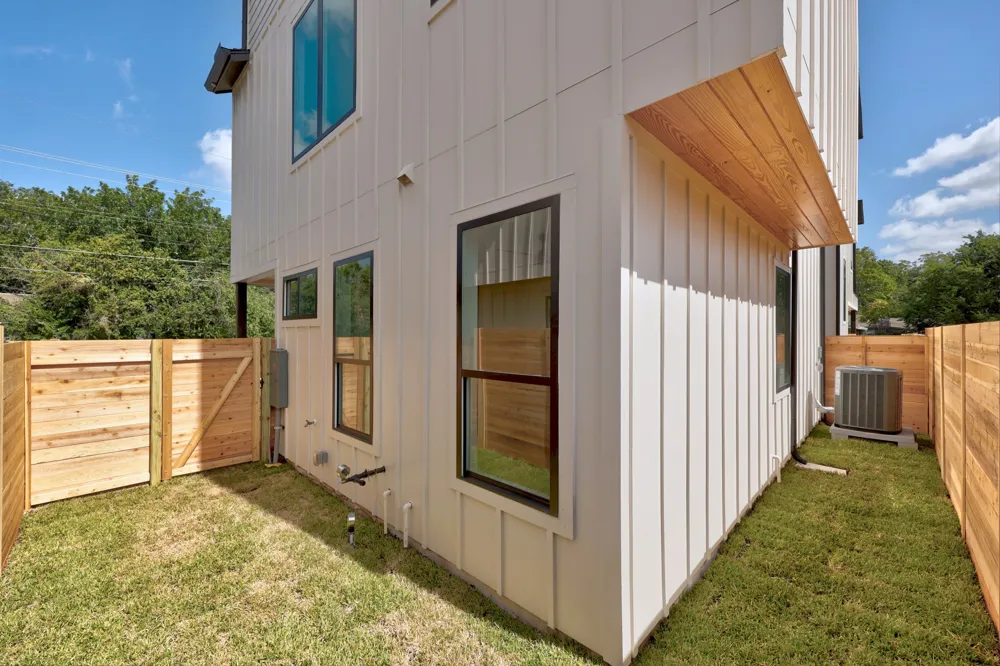 301 N Pleasant Valley Road #2 Austin, TX 78702