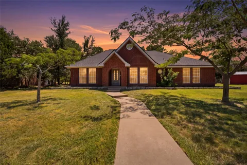 8221 Mountain Drive