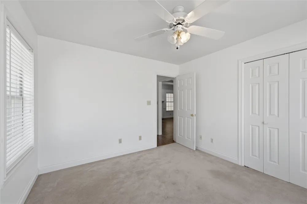 8221 Mountain Drive Salado, TX 76571