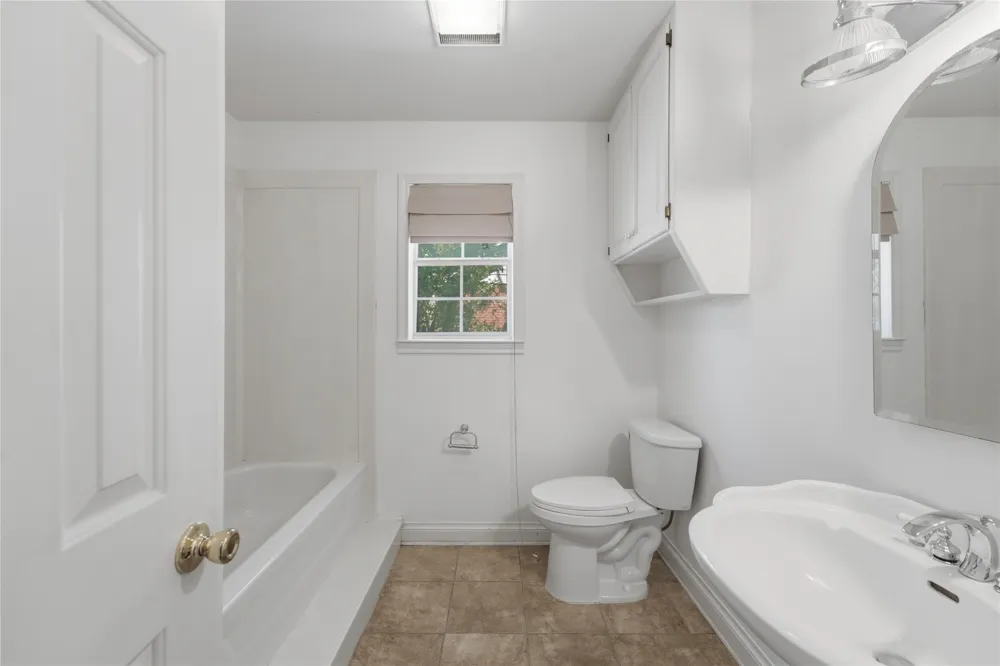 8221 Mountain Drive Salado, TX 76571
