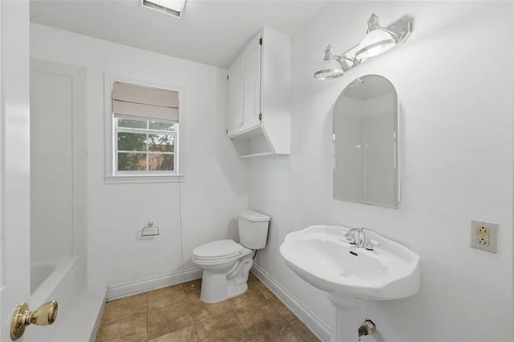 8221 Mountain Drive Salado, TX 76571
