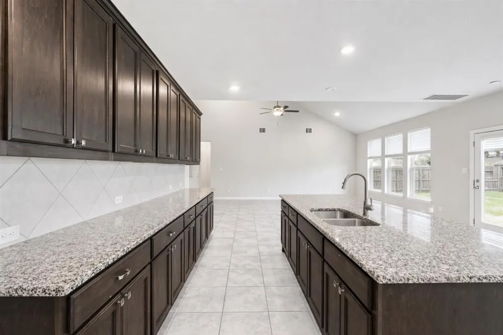 305 Painted Creek Way Kyle, TX 78640