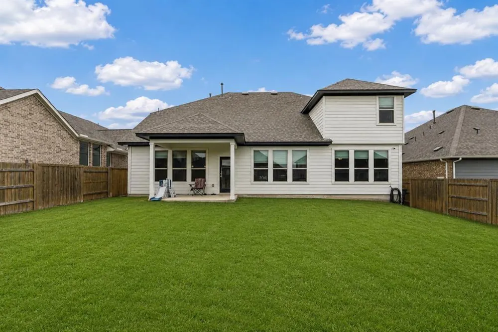 305 Painted Creek Way Kyle, TX 78640