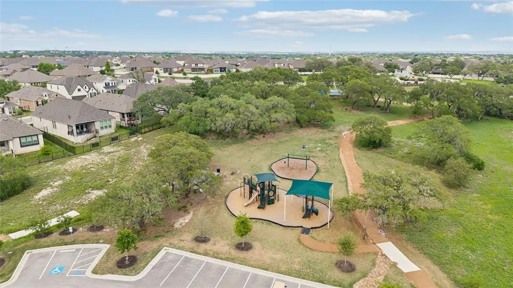 305 Painted Creek Way Kyle, TX 78640