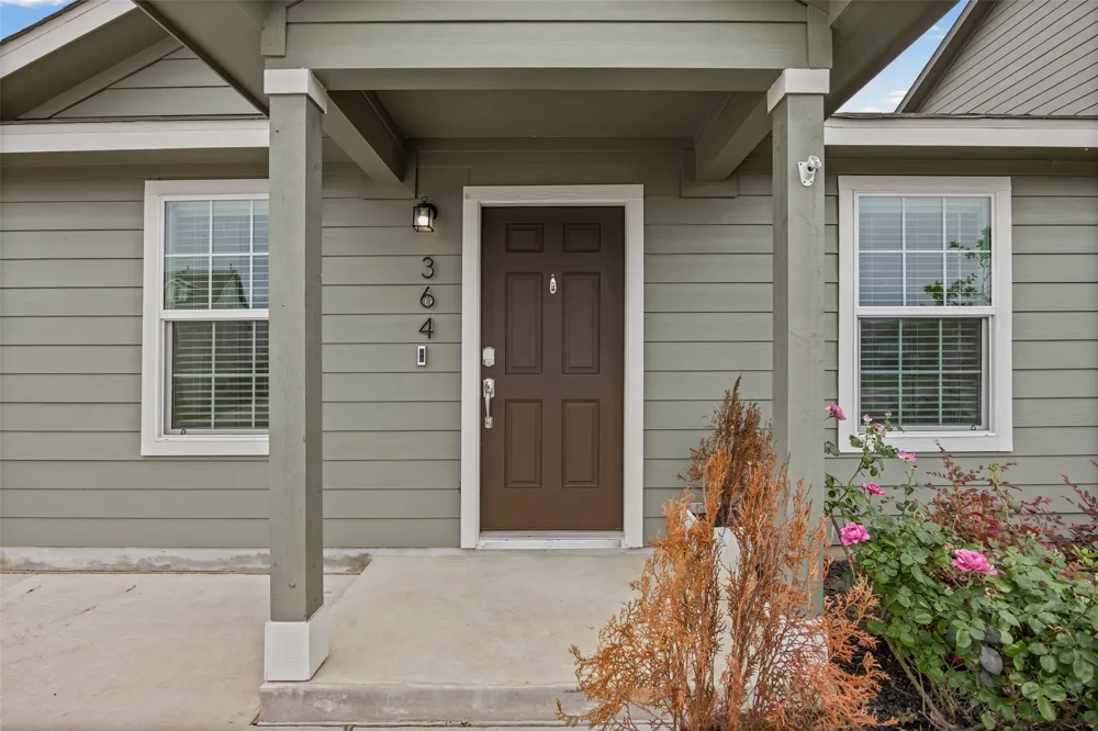 364 Gabbro Gardens Maxwell, TX 78656