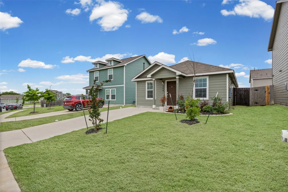 364 Gabbro Gardens Maxwell, TX 78656