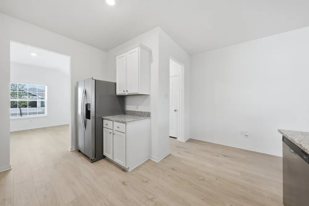 245 W Luna Blue Lane Jarrell, TX 76537