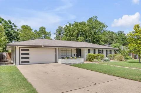 1602 Ashberry Drive